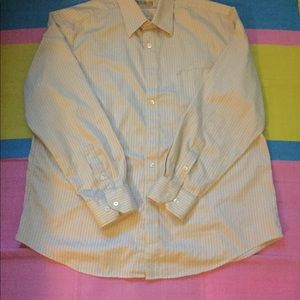Donna Karan Signature Men’Shirt.  16.5 34-35